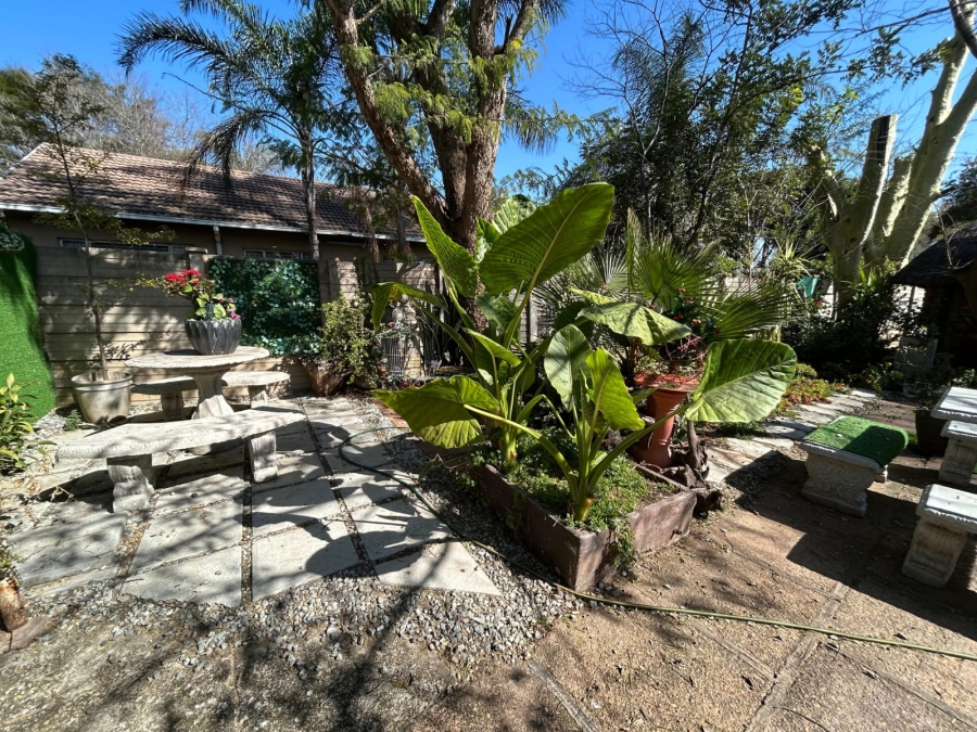 6 Bedroom Property for Sale in Brits North West